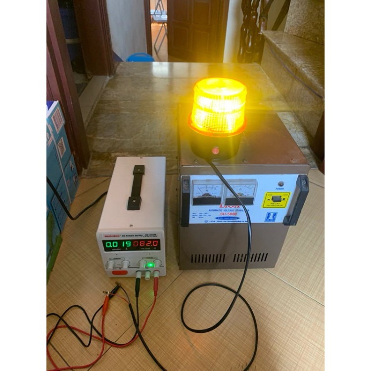 Test đèn cảnh báo an toàn xe nâng