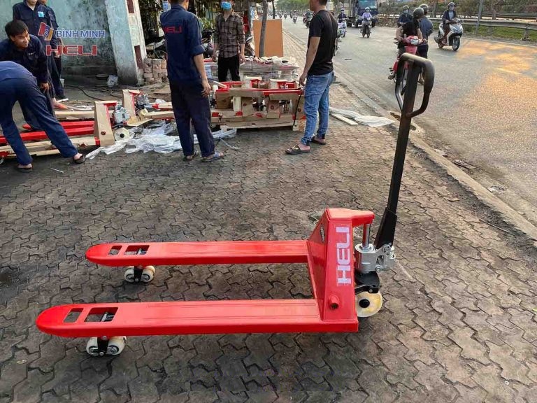 Xe nâng tay cơ khí 3 tấn Heli PC30