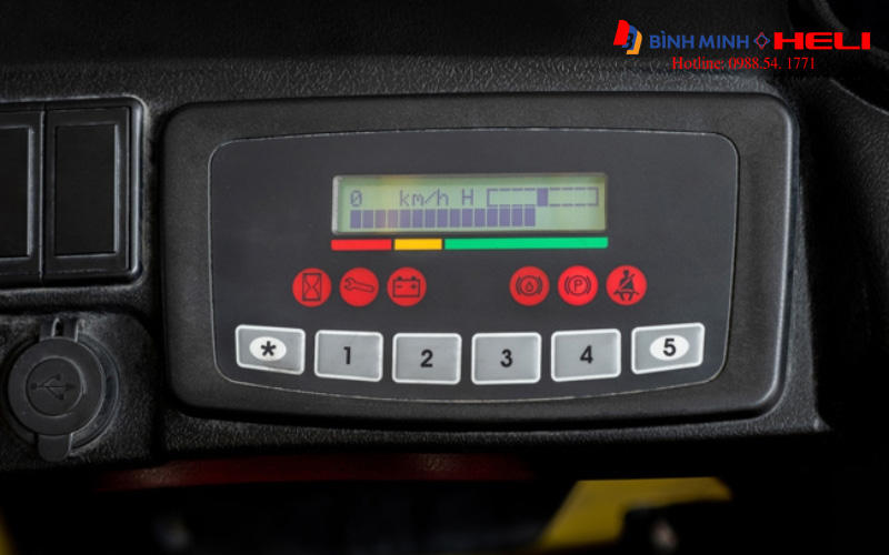 Báo lỗi trên màn hình taplo xe nâng điện