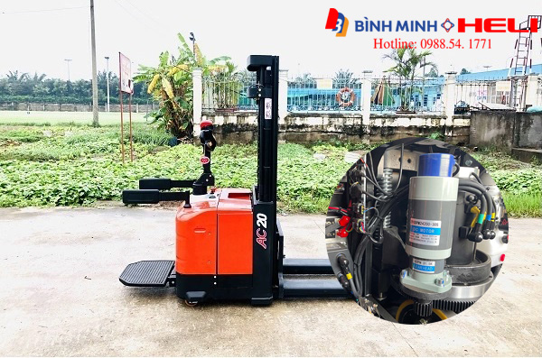 Motor xe nâng điện đứng lái Heli