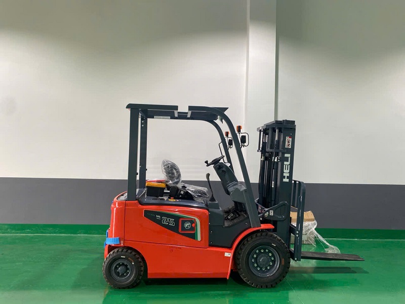 Xe nâng điện 2.5 tấn Heli giá rẻ