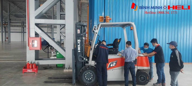Bảo dưỡng bảo hành xe nâng điện 4 tấn Heli