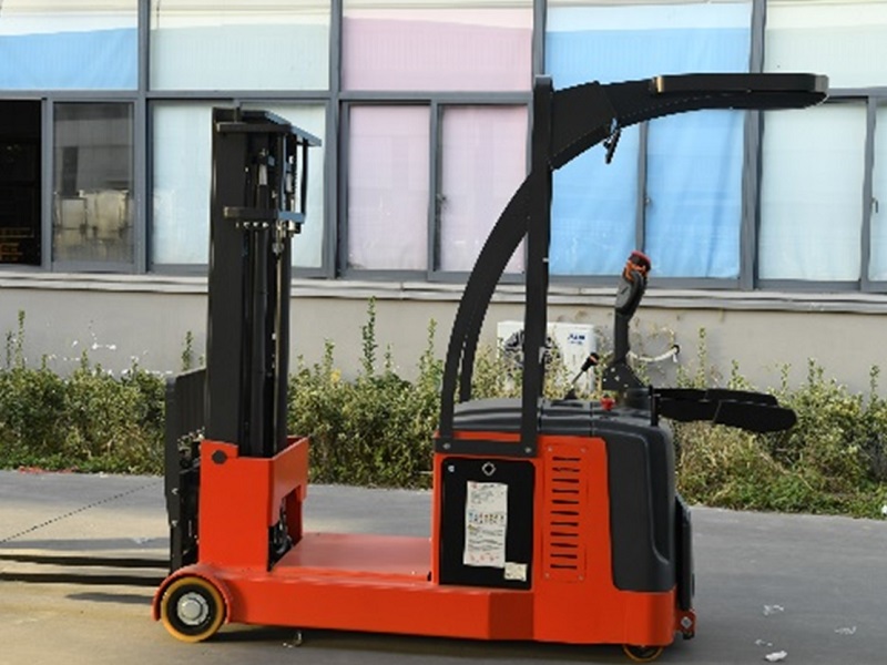 Xe nâng điện đứng lái Heli CPD20-JRD 2 tấn
