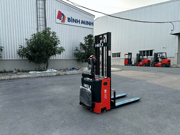 Xe nâng điện đứng lái 1.5 tấn Heli CDD15J-RE