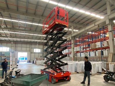 Hướng Dẫn Chọn Xe Nâng Người Phù Hợp Nhu Cầu & Ngân Sách